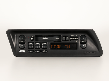 306 Teilweiser Komplettausfall Radio Clarion PU-1570 A